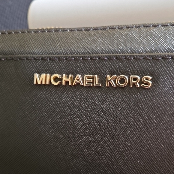 Michael Kors Sandrine Black Leather Crossbody w/Gold Studs, Zip Closure...NWOT - Picture 2 of 10